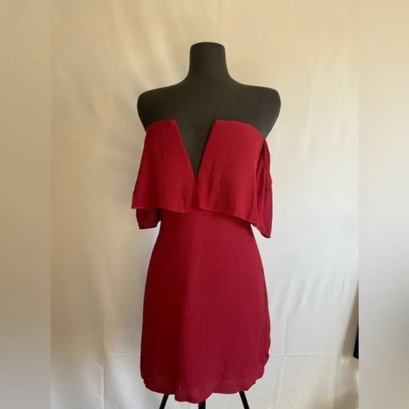 LOVERS + FRIENDS Red Off Shoulder Mini Dress - Picture 4 of 8